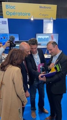 Bruno Bonnell Lise ALTER Enguerrand Habran Secrétariat général pour l'investissement Agence du Numérique en Santé Agence de l'innovation en santé ont échangé avec Sebastien Valentini sur les questions de sécurisation de la préparation: comment passer de 60% (situation actuelle) de paniers préparatoires correctement préparés à plus de 90% limitant ainsi les gaspillages.